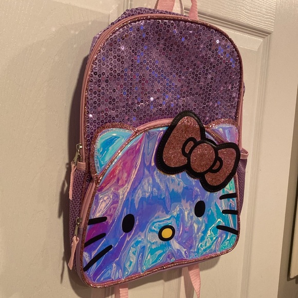 BNWT Hello Kitty Large Girls' Sequin Backpack - Picture 2 of 6